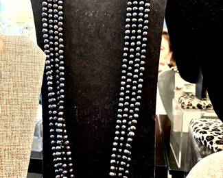 Grey freshwater pearl strands