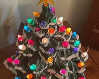 Ceramic Lighted Music Box=Silent Night 