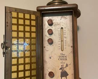 The TOWN CRIER Radio--Works!