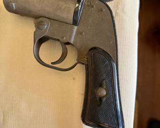 WW2 era Flare gun
