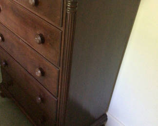 Lot 500: Dark wooden chest of drawers