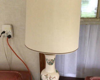 Lot 7: Porcelain Vase Table Lamp with Floral Motifs