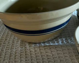 Lot 443: Ceramic bowls with blue stripes and an ornate creamer
