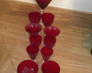 Lot 65: Red glassware set with martini glass and stemmed goblets
