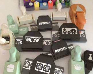 Lot 121: Assorted rubber stamps and stamping blocks