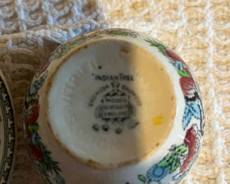 Lot 472: Floral Indian Tree porcelain plate and teacup