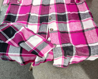 Lot 30: Pink plaid flannel shirt, new