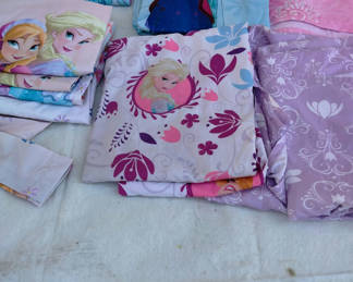 Lot 56: Disney Frozen twin size bedding sets featuring Anna and Elsa