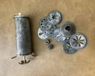 Lot 5: Vintage metal cookie press with interchangeable disk templates