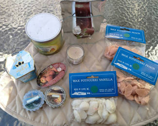 Lot 16: Scented candles and wax melts