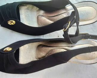 Lot 32: Black high-heeled shoes