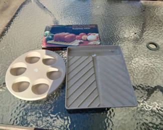 Lot 71: Microwave cooking dishes