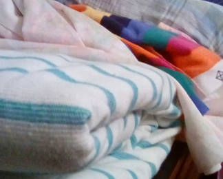 Lot 109: Assorted fabric 