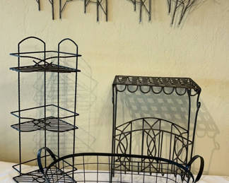 Lot 18: Metal Decor