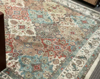 Lot 73: Area Rug