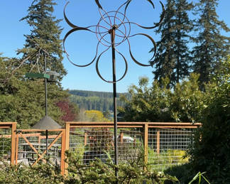 Lot 29: Copper Wind Yard Sculpture