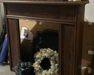 Fireplace mantel 