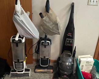 vacuums and carpet cleaner 