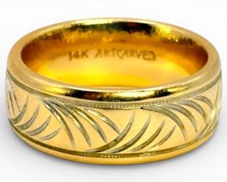 14k Gold Engraved Ring, Size 5 7.82g Total