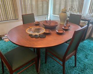 MCM dining table and 4 chairs $500 for set 