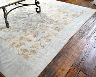 Model: Valeriana Rug Brand: Odegard Color: Ice Blue Dimensions: 10 ft x 14 ft Construction: Handmade Original Purchase Price: $20,665
