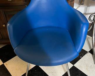 Sturgis Co blue vinyl shell chair