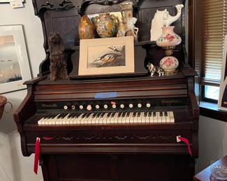 Free antique pump organ