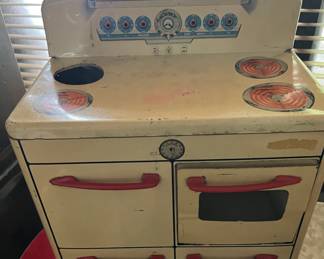 Marx tin litho toy stove