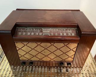 Packard Bell table radio - works