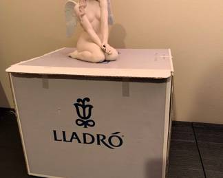 Lladro "A Touch of Class" Figurine
