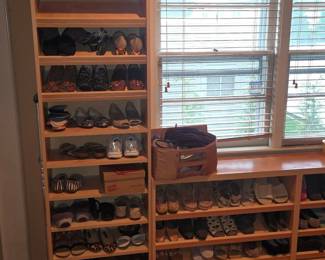 Wooden Shoe Storage Shelving Unit