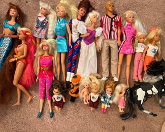 Lots of collectible Barbies