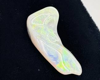 A 9.10 ct freeform opal