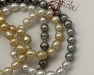 Another of the South Sea & Tahitian pearl necklaces available! 