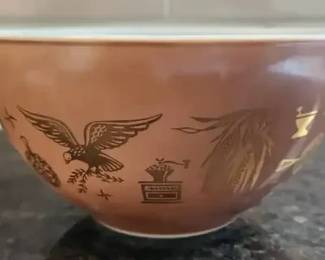 Pyrex Butterprint Cinderella bowl