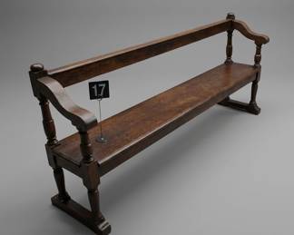 Lot017 WoodenBench