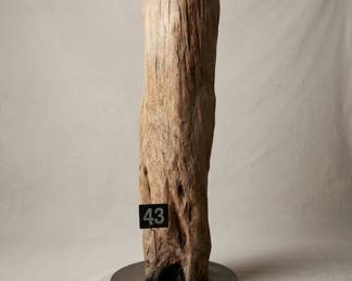 Lot043 RusticWoodColumnonMetalBase
