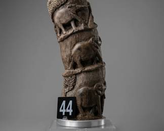 Lot044 CarvedWoodElephantTotem