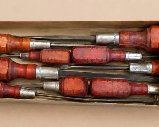 Vintage Wood Handle Screwdriver Set in Original Box
