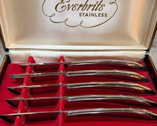 Vintage Everbrite steak knives in original case
