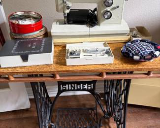 Vintage Sears Kenmore Sewing Machine Model 158 with foot and case