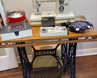 1970s Kenmore sewing machine in perfect working condition with attachments