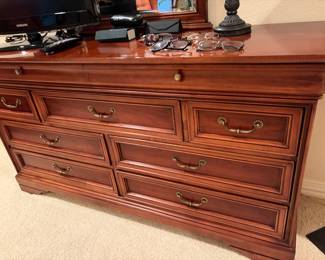 Lexington MCM dresser, mirror and nightstands 