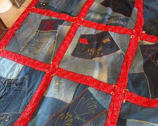 Gorgeous hand stitched quilt