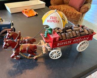 Vintage Schultz’ Beer Ale Cast Iron Horse Drawn Wagon Barrels Umbrella