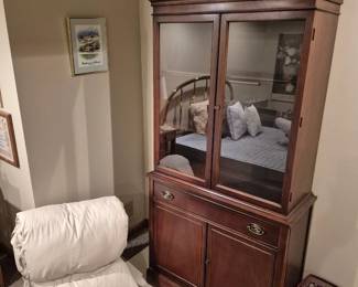 Vintage mahogany hutch