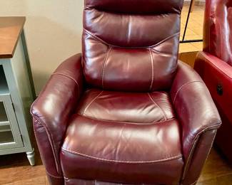 Powered recliner/rocker 