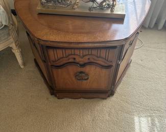 barrel end table
