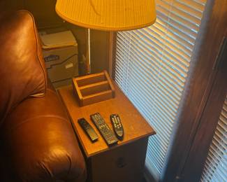 end table with lamp