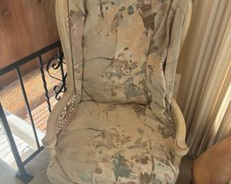 highback chair